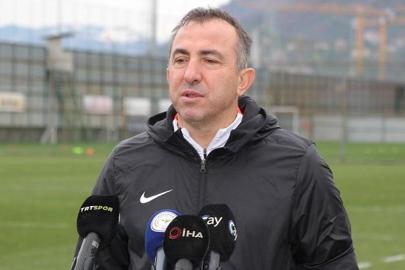 Rizespor Teknik Direktörü Recep Uçar'dan transfer açıklaması