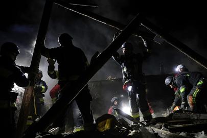 Rus bombardımanı Zaporijya'yı vurdu: 35 yaralı, cephede çatışmalar şiddetlendi