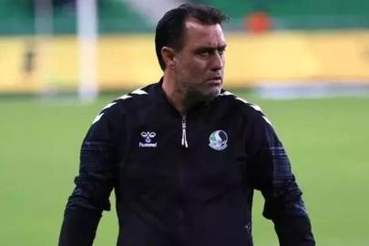 Sakaryaspor'da Serhat Sütlü istifa etti! Esenler Erokspor - Sakaryaspor maç sonucu 4-1