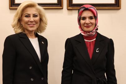 Şebnem Bursalı: İzmir'de Birlikte Güçlüyüz