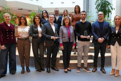 'Secure The Future' ile kadınlar teknoloji dünyasına adım atıyor