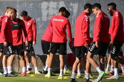 Sivasspor'da final gibi üç maç