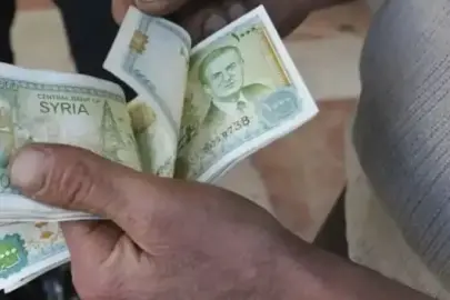 Suriye yeni para birimini piyasaya sürüyor