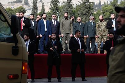 Suriye'nin yeni banknotları tanıtıldı: Sıfırlar atıldı