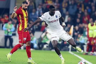 Trabzonspor'da deprem! İki yıldız Beşiktaş maçında yok