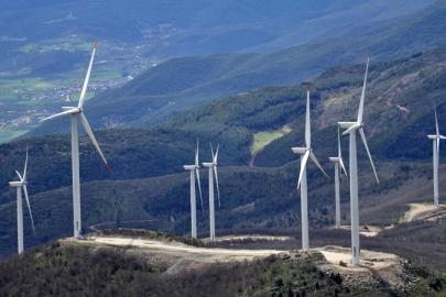 Türkiyenin yenilenebilir enerji kurulu gücü 75 bin megavatı aştı
