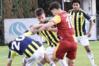 U19 derbisinde kazanan Fenerbahçe! Fenerbahçe U19 - Galatasaray U19 maçı sonucu: 2-1