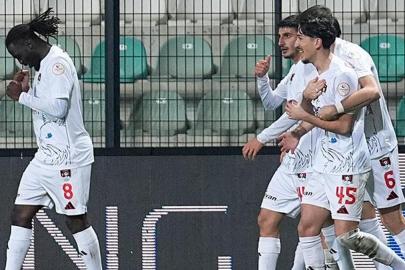 Vanspor 6 maçlık hasreti deplasmanda dindirdi... İstanbulspor - Vanspor FK maç sonucu 1-3