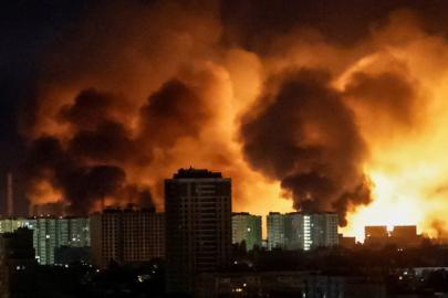 Vladimir Zelensky, Ukrayna'nın yoğun hava saldırısı altında olduğunu söyledi