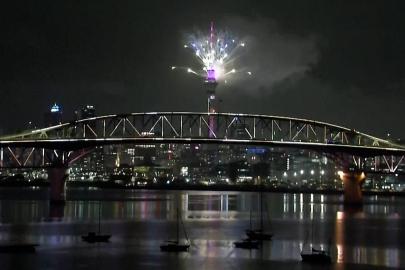 Yeni Zelanda, 2026'yı Auckland'daki Sky Tower'da havai fişeklerle karşıladı