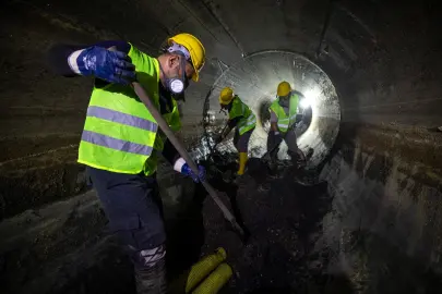 Yeraltı temizliği İzmir Körfezi'ne nefes oluyor