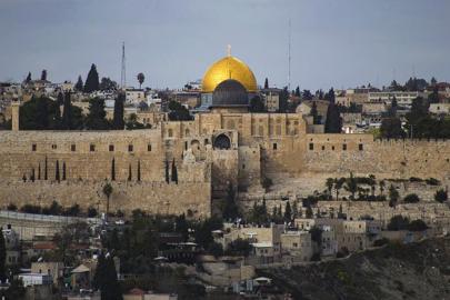 Yerleşimci İsrailliler, Mescid-i Aksa'ya baskın düzenledi