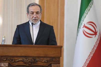 Abbas Erakçi'den İngiltere'ye: İran'ın iç işlerine müdahale etmeyin