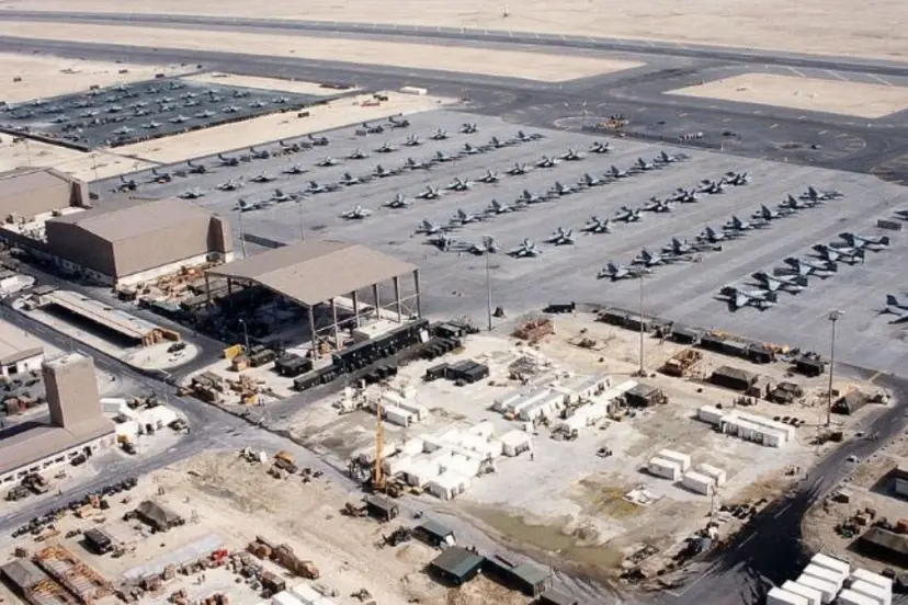 ABD ve İngiltere, Katar'daki askeri personeli tahliye ediyor