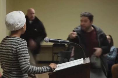 ABD'de Müslüman kadın kongre üyesine şırıngalı saldırı