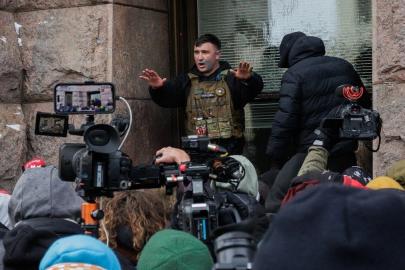 ABD'de Müslüman karşıtı gösteride Kur'an-ı Kerim yakmaya çalıştılar