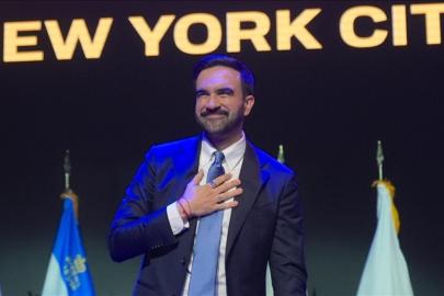 ABD’de tarihi yemin: Zohran Mamdani Kur’an-ı Kerim'e el basarak göreve başlayacak