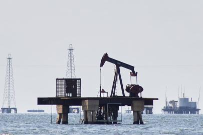 ABD’den açık mesaj: Venezuela geçici hükümetinin kararlarını Washington belirleyecek, petrolü kontrol edecek