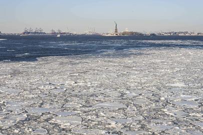 ABD'nin doğusunda dondurucu soğuk: Nehirler buz tutuyor