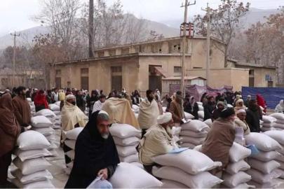 Afgan hükümeti, geri dönen on binlerce aile için yardım programı başlattı