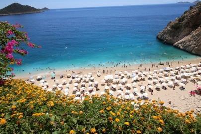 Antalya, 2025’i rekorla kapattı: 17,1 milyon ziyaretçi