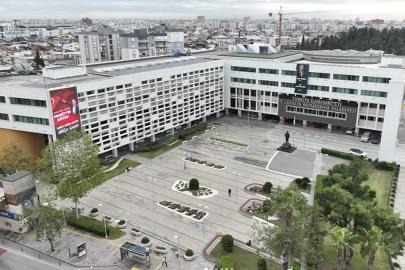 Antalya Büyükşehir Belediyesi'ne operasyon: Çok sayıda personel gözaltına alındı