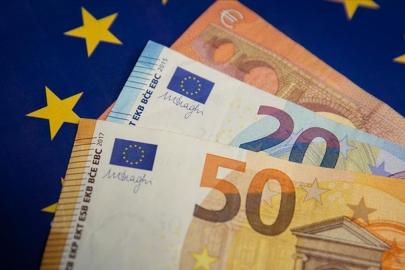 Avrupa'nın ortak para birimi euro, 27 yaşında