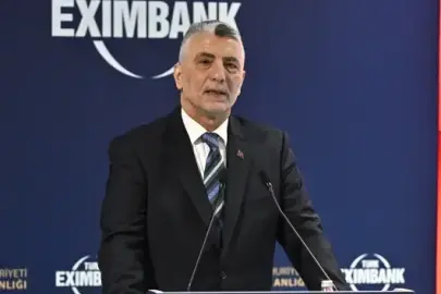Bakan Bolat duyurdu: İhracatta 'alıcı kredileri programı' dönemi başlıyor