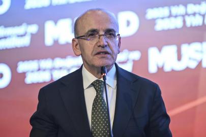 Bakan Şimşek: Hedefimiz enflasyonu 2026'da yüzde 20'nin altına indirmek