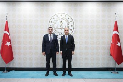 Bakan Tekin, Azerbaycan Bilim ve Eğitim Bakanı Amrullayev’le görüştü