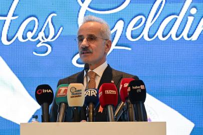 Bakan Uraloğlu, Avrasya Üniversitesi’ndeki programa katıldı