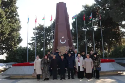 Bakü, Türk kahramanları unutmuyor