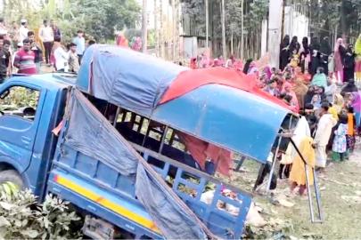 Bangladeş'te tren kamyonete çarptı: 3 ölü 10 yaralı