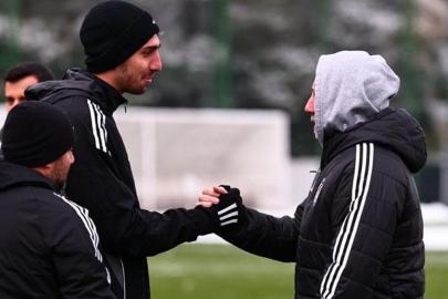 Beşiktaş ikinci yarı hazırlıklarına kar altında başladı, Kartal Antalya yolcusu