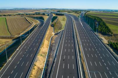 Bölünmüş yol ve otoyollar sayesinde 768 milyon saat tasarruf sağlandı