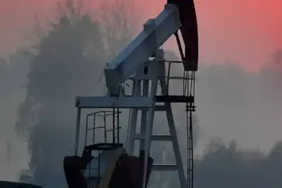 Brent petrolün varili 65,49 dolardan işlem görüyor