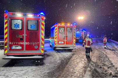 Buzlanma nedeniyle Berlin tramvay seferleri durdu, Almanya genelinde ulaşım aksadı.