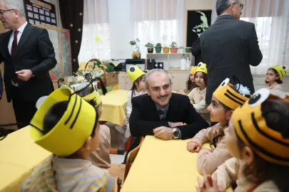 Çayırovalı öğrenciler karne heyecanı yaşadı