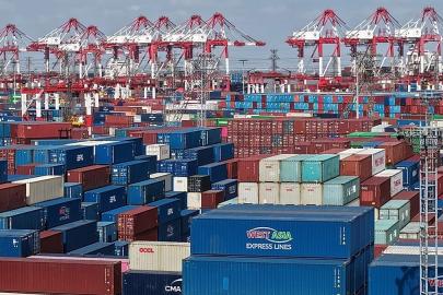 Çin, Aralık ayında artan ihracatın etkisiyle 2025’te 1,2 trilyon dolarlık rekor ticaret fazlası kaydetti