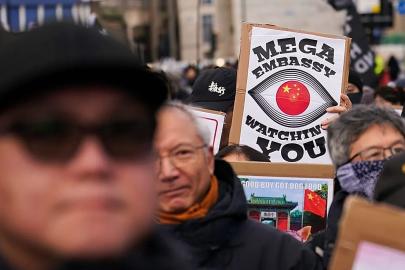 Çin Londra'daki tartışmalı elçilik inşasını İngiltere'nin onaylamakla ‘yükümlü’ olduğunu savundu