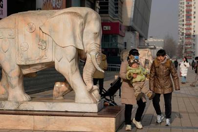 Çin’de nüfus azalmaya devam ediyor: Doğumlar yüzde 17 geriledi