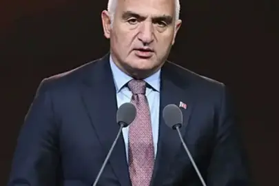 Cumhuriyet tarihinde bir ilk: Turizm geliri 65.2 milyar dolarla rekor seviyeye ulaştı