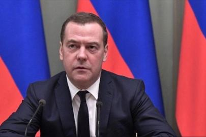 Dmitriy Medvedev: Grönland referandumla Rusya'ya katılabilir