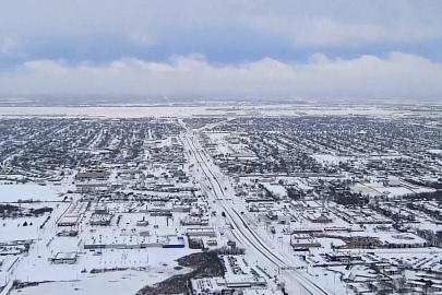 Drone görüntüleri: Karla kaplı ABD kentleri, kar küreme araçları iş başında