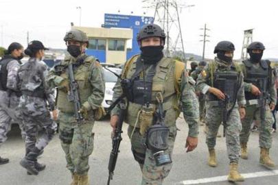 Ekvador’da 10 bin asker ile "Bütüncül Hücum" operasyonu