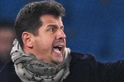 Emre Belözoğlu'ndan hakeme sert tepki! 'Galatasaray forması giyse kırmızı kart çıkmazdı'