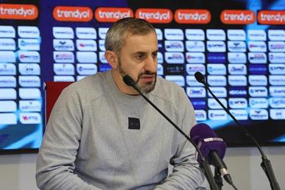 Erzurumspor FK Teknik Direktörü Serkan Özbalta'dan taraftara mesaj