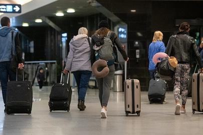 Estonya, Ukrayna’da savaşan Rusların ülkeye girişini yasakladı