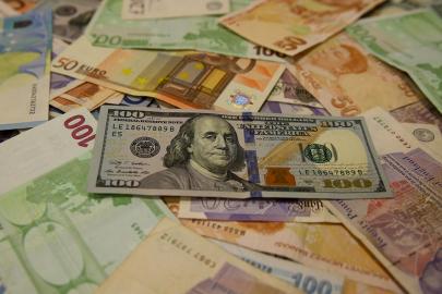 Euro ile dış ticaret 5 yılda 1 trilyon doları aştı