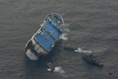 Filipinler’de 359 kişilik feribot battı: En az 13 ölü